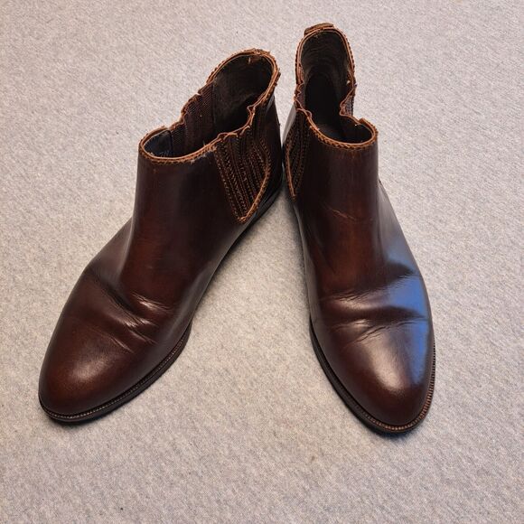GH BASS & CO BROWN LEATHER ANKLE BOOTS WOMENS SIZE 7M PULL ON MINIMALIST DAILY - Picture 2 of 11